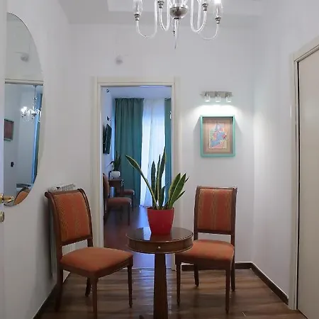 Savoia International_lt_bari Stazione *